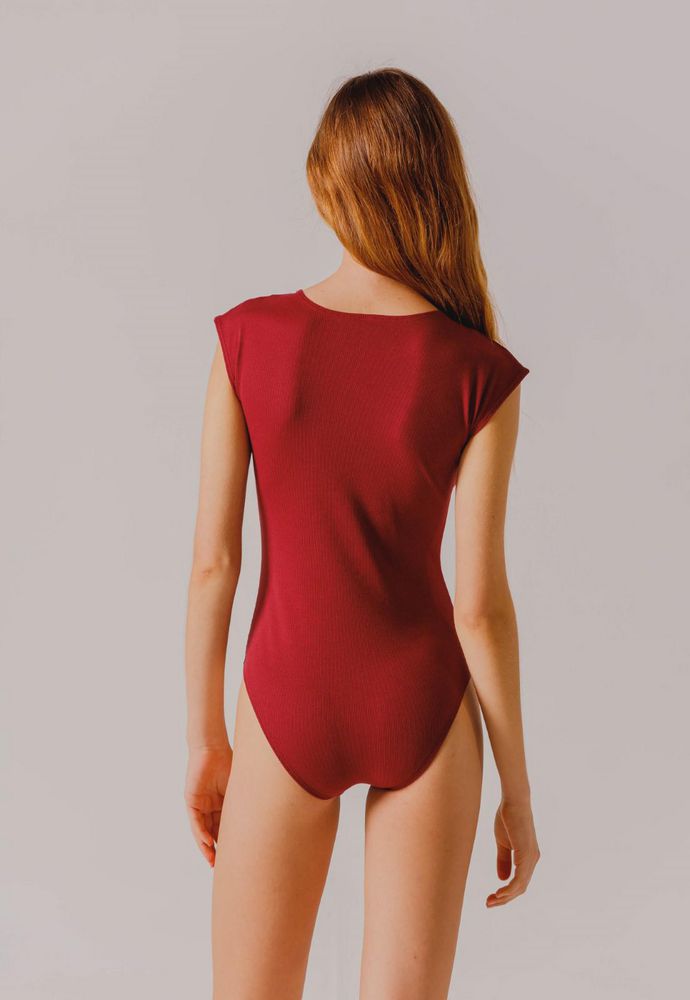 Body PEOPLE  79714 img #3