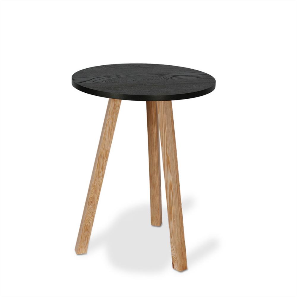 Mesa Auxiliar (40X40x40) Negra Pata Cuadrada Maux 04C