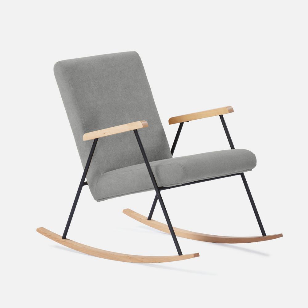 Silla Mecedora Con Madera Blech Cosmic Gris Claro
