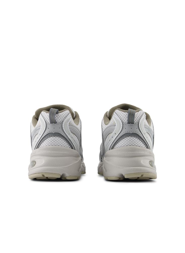 Tenis New Balance 530 Mujer Gris/Blanco img #5