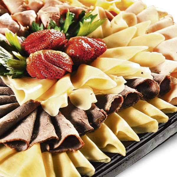 Tabla de quesos  con carnes maduradas 4 porciones (540  gr) img #1