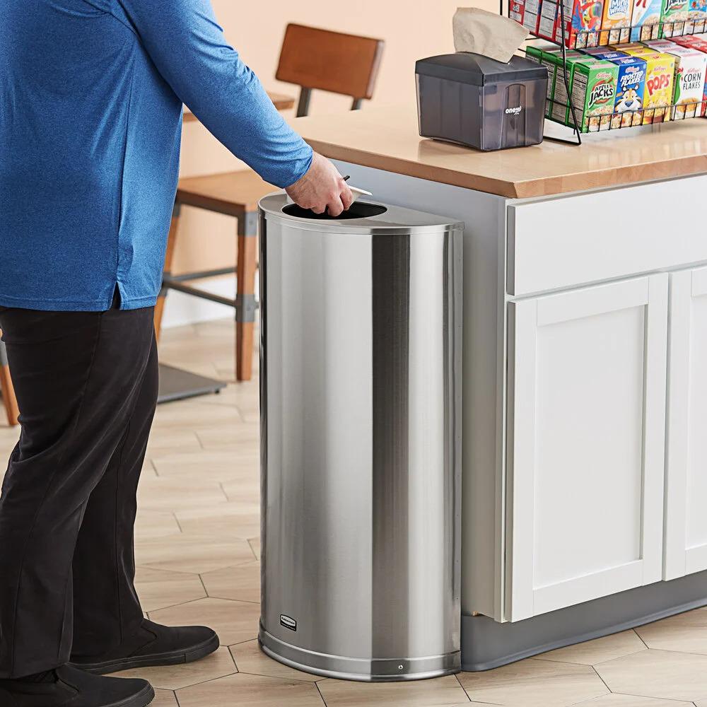 Contenedor Rubbermaid Acero Media Luna 45 Litros Plata img #3