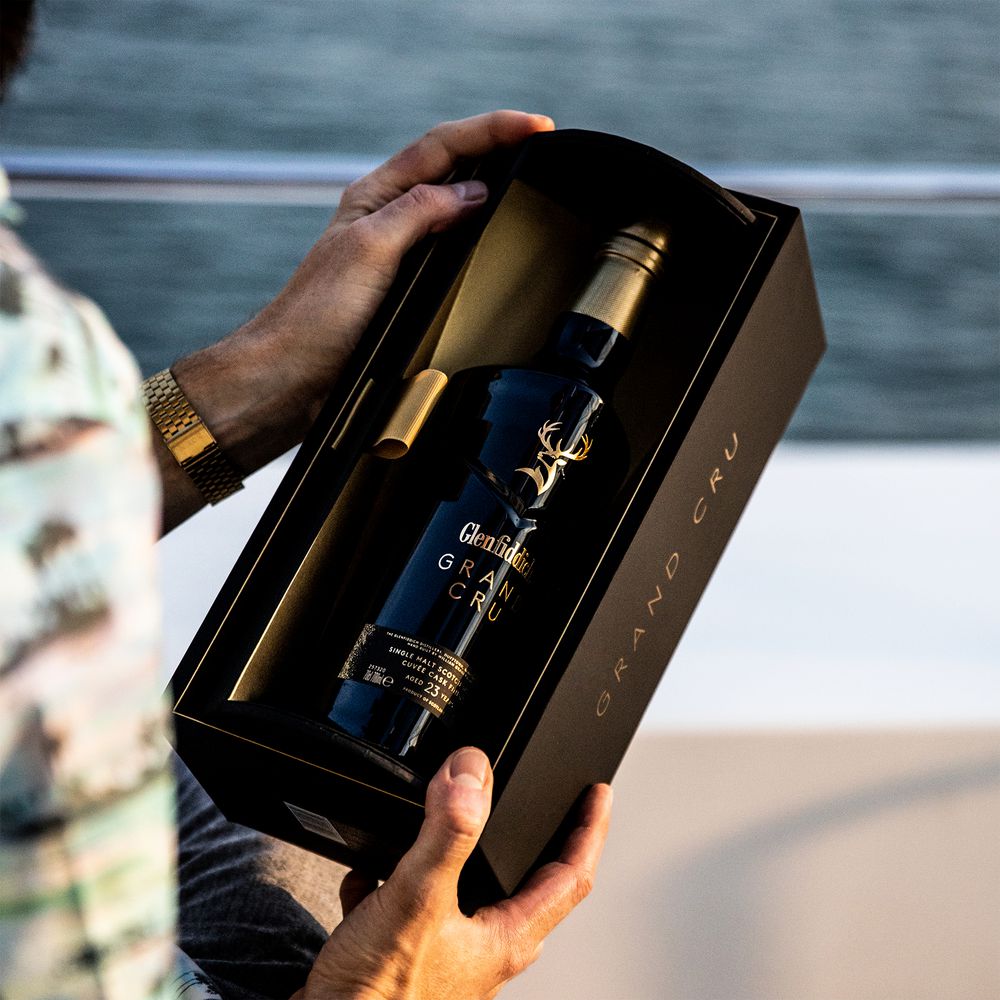 Whisky GLENFIDDICH Grand Cru Single Malt Scotch 23 años (750  ml) img #4