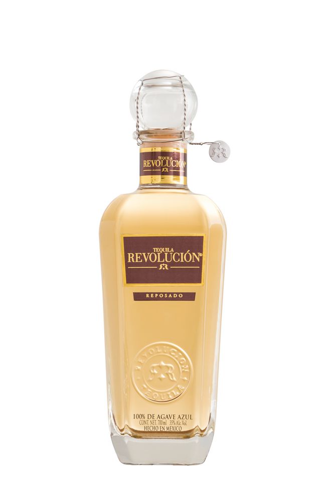 Tequila REVOLUCION Reposado  (700  ml) img #1