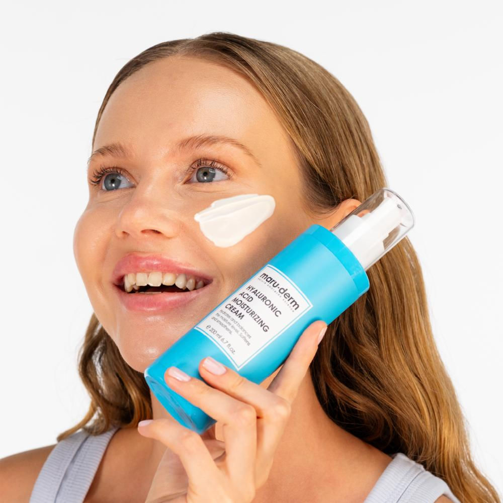 Crema Hidratante Con Ácido Hialurónico Maruderm 200 Ml img #2