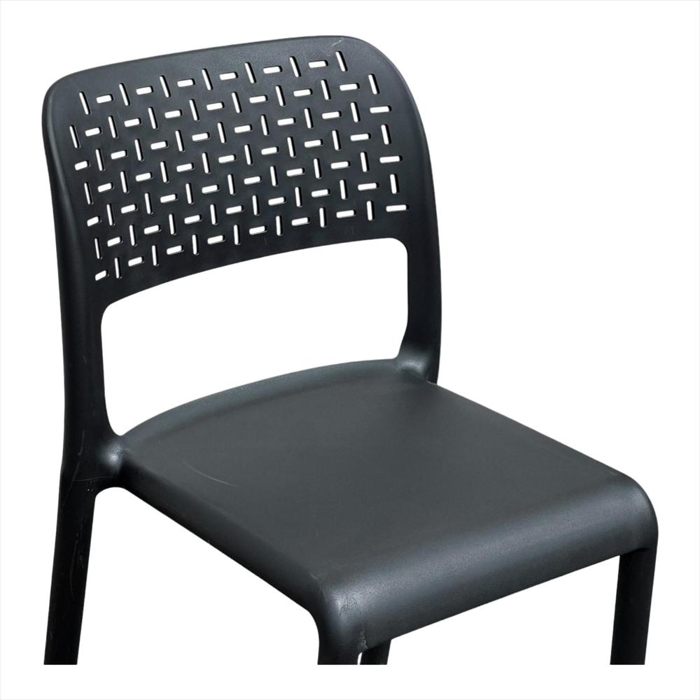Silla Ergonómica Con Respaldo Calado Color Negro img #2