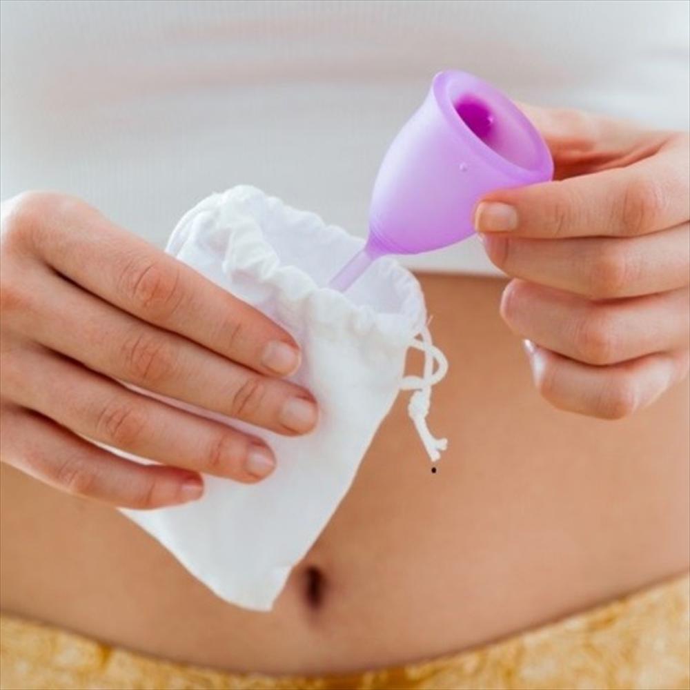 Copa Menstrual Silicona Medica Reutilizable Con Bolsa De Seda Rosa L Rosa img #2