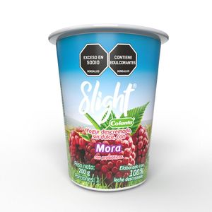 Yogurt SLIGHT mora descremado sin dulce (200 gr)