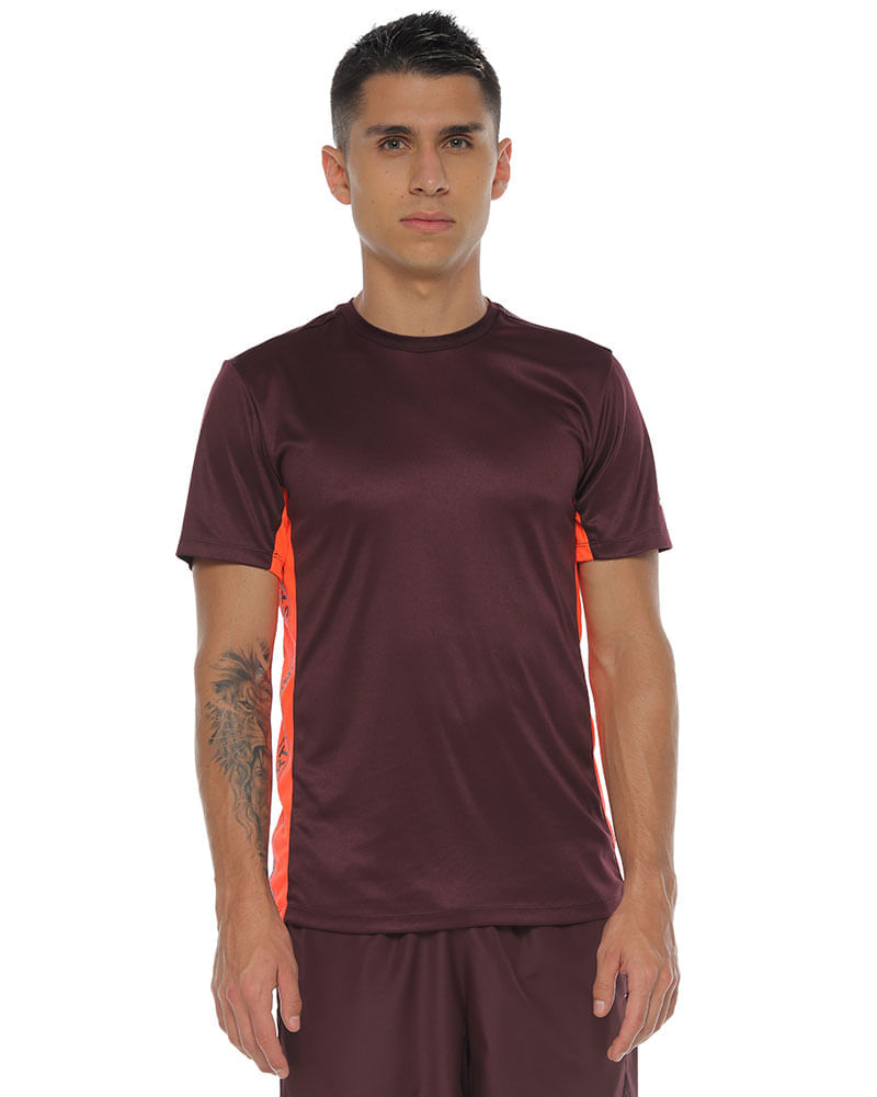 Camiseta Deportiva manga corta, color berenjena para hombre img #1
