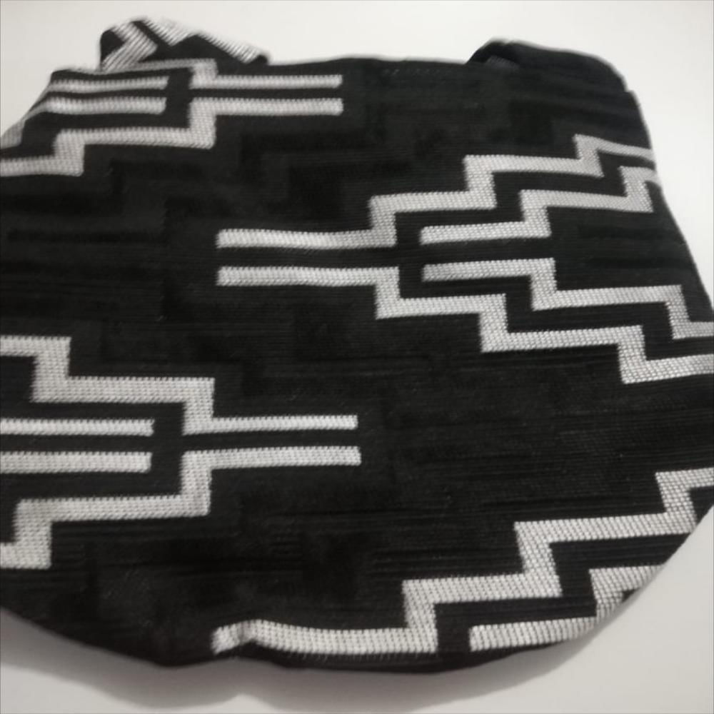 Bolso Cruzado Artesanal Tejido Color Negro img #1