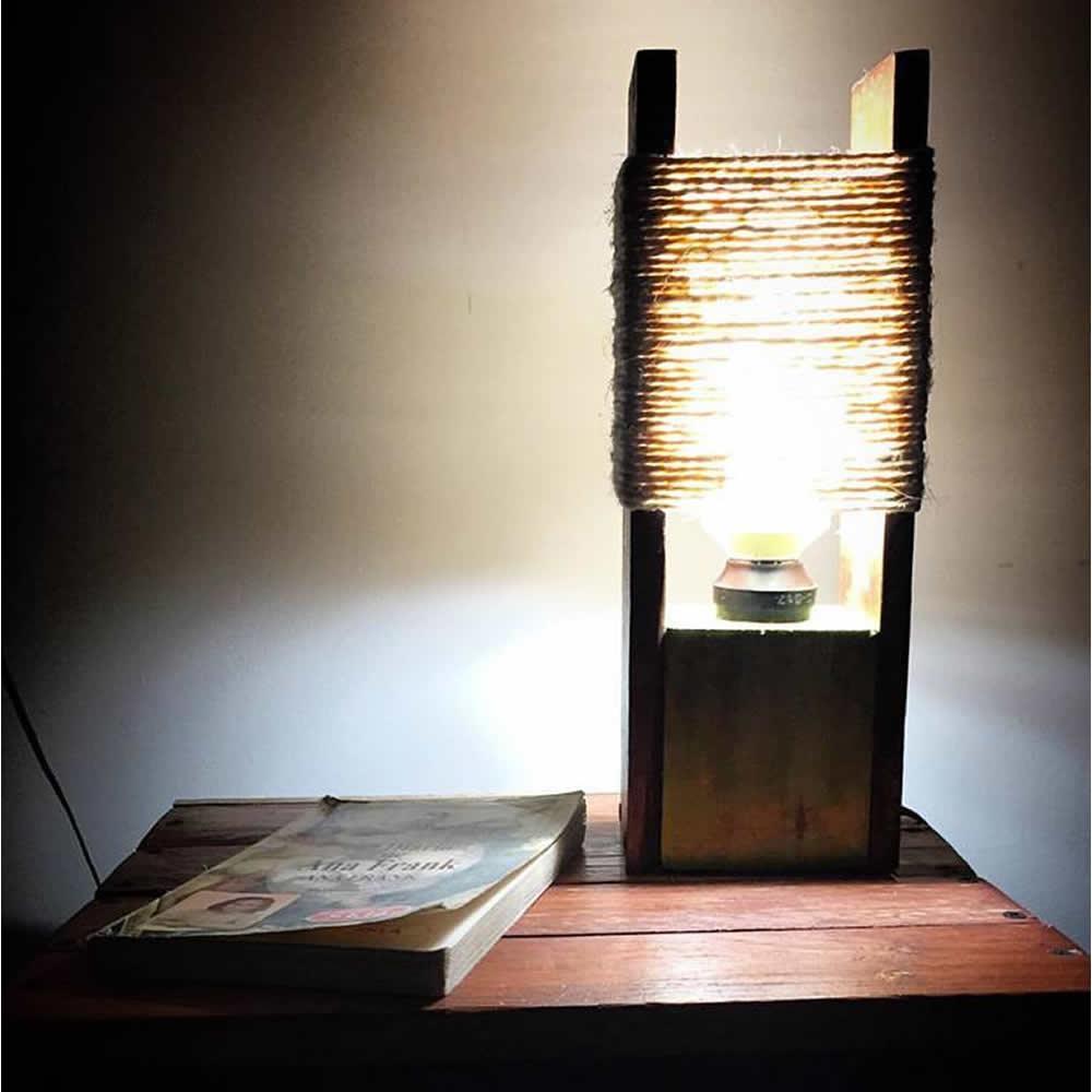 Lampara De Mesa Vintage En Madera Amarilla img #5
